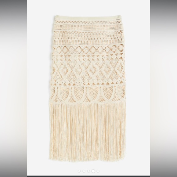 Crochet-Look Skirt - Picture 2 of 4